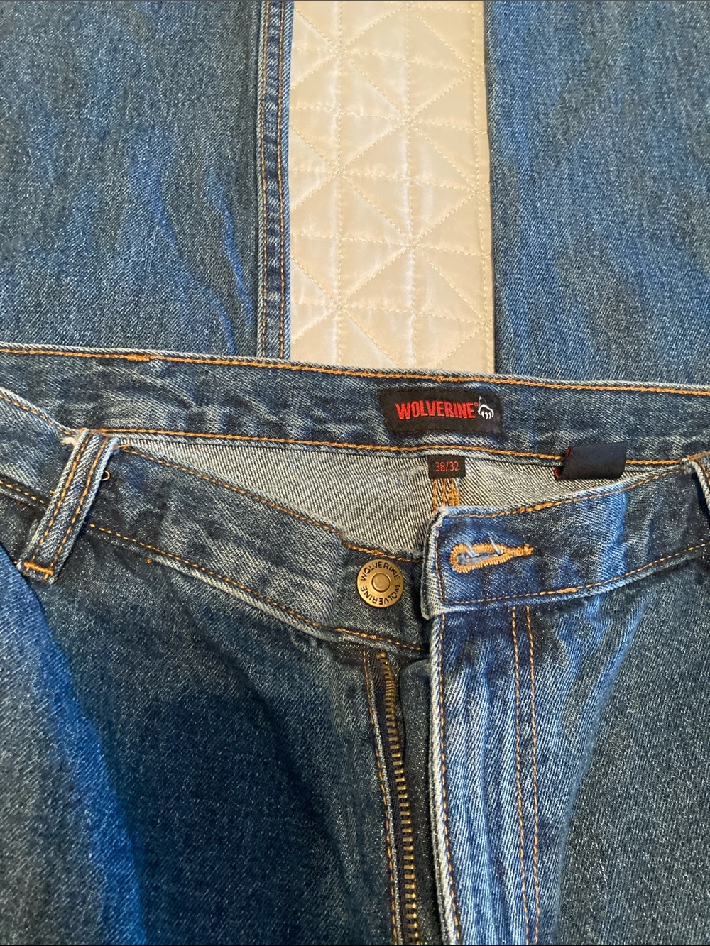 Wolverine Men’s Medium Blue Relaxed Fit Jeans size 38x32. (0096)